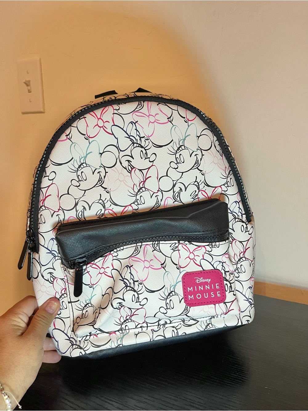 Disney Minnie Mouse White Printed Backpack